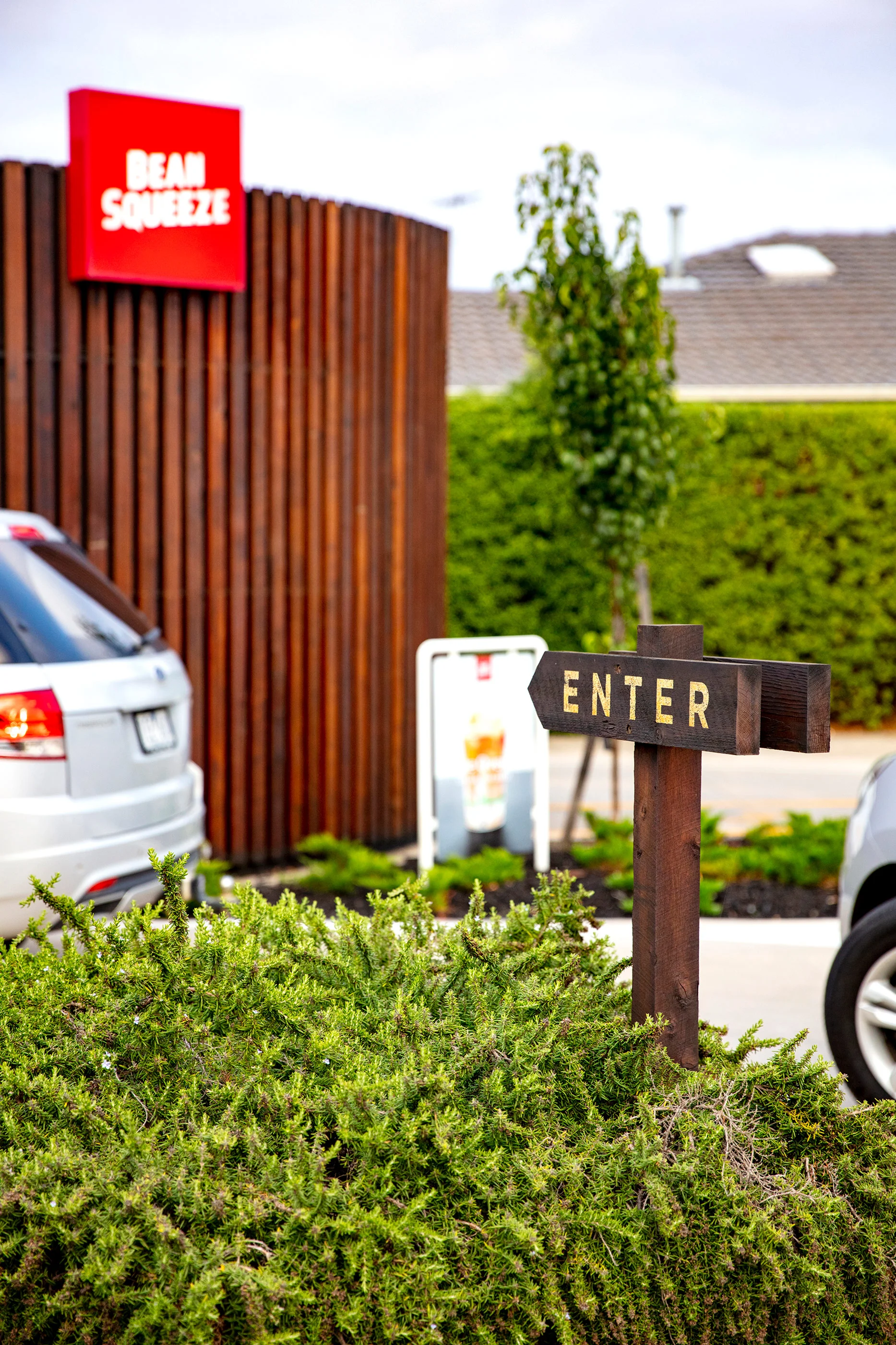 bean-squeeze-signage-02.jpg