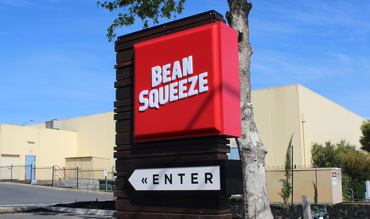 architectural-signage-05-bean-squeeze.jpg
