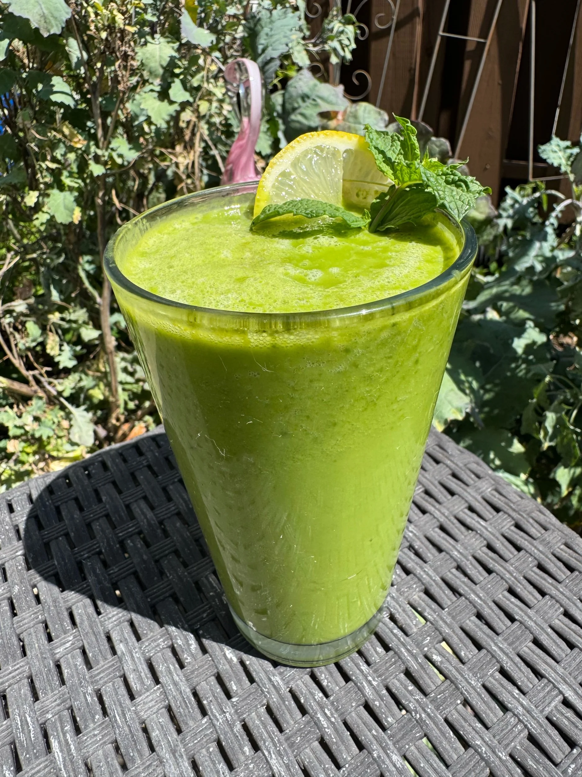 Healing green juice elixir