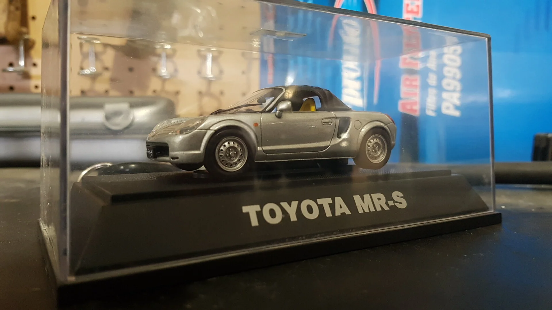 Shout out to my homeboy Ed. Another MR2 enthusiast (he’s got a few). Buddy stopped by and gave me a gift consisting of a TRD ball knob and this model car he received years ago. It was a great sentiment and I much appreciate it. Thank you!