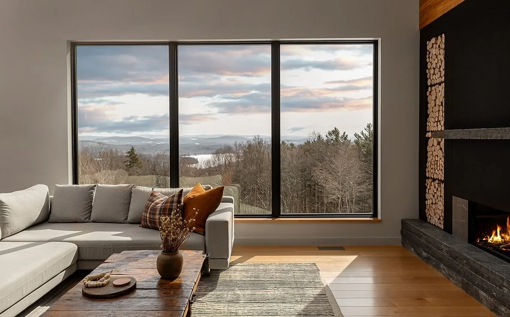 Gorgeous views inside and out at this home in Hyde Park. 

Architect: @volansky_studio 
Builder: @redhousebuilding 
📸: @linzervt