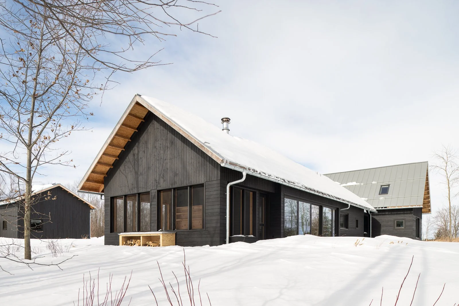HouseOnALake-W-15.jpg