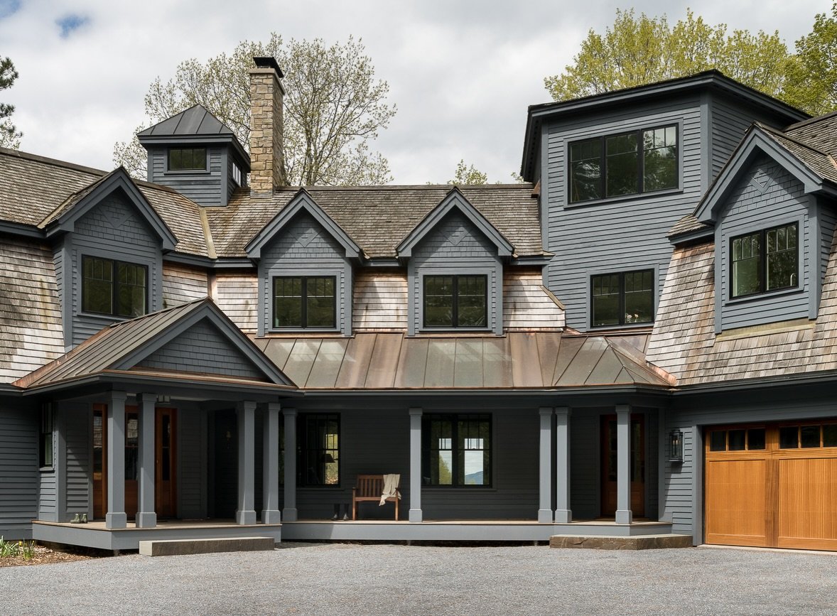 Before &amp; After ✦ Transforming a home for new owners is one of the most rewarding things we do. This Shelburne, VT renovation received a thoughtful overhaul &mdash; inside and out &mdash; and the results speak for themselves.

In this first look: 
