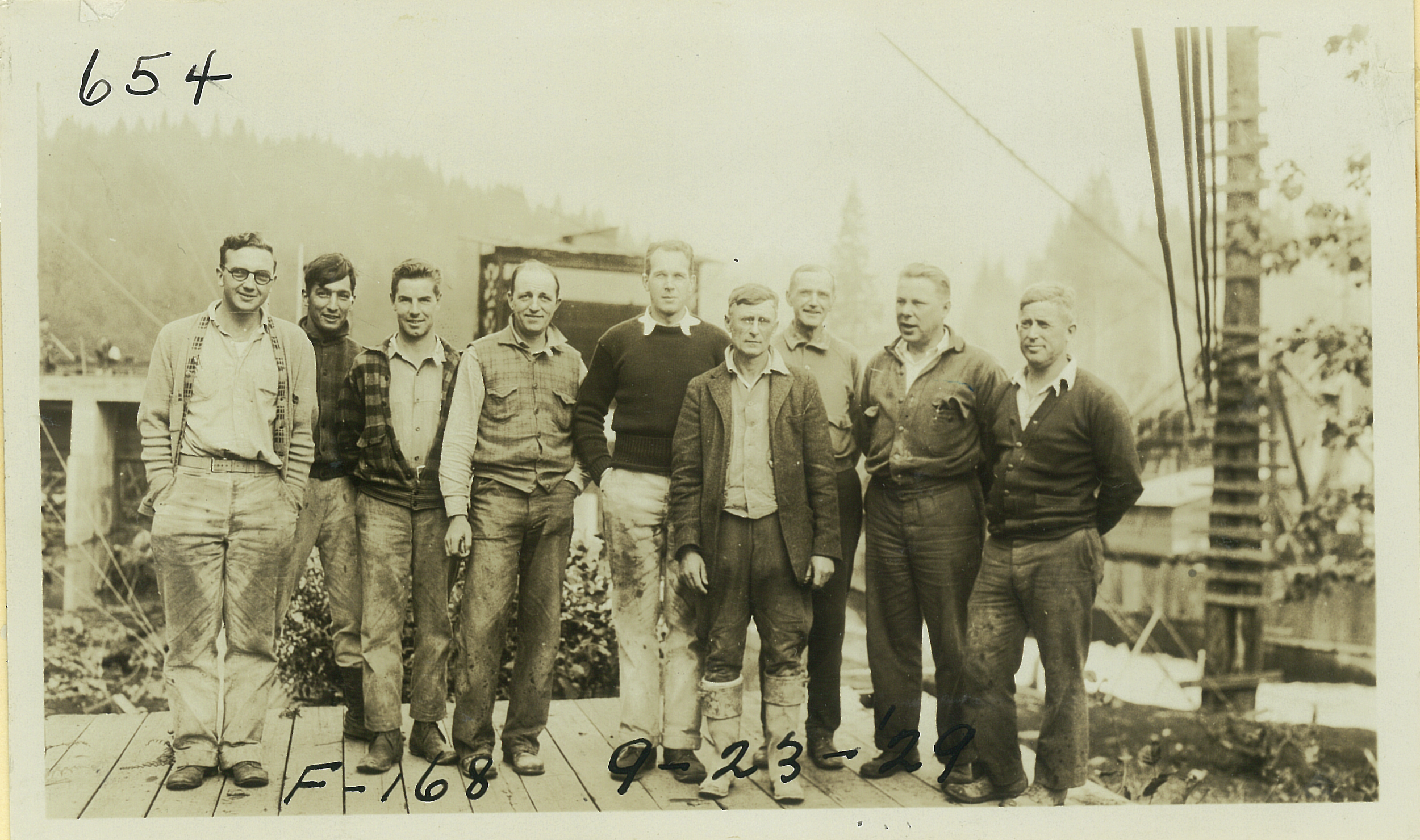 leaburg_historic_dam_buildteam.png