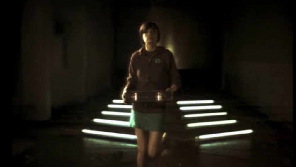   Crystal Castles  : Alice Practice 