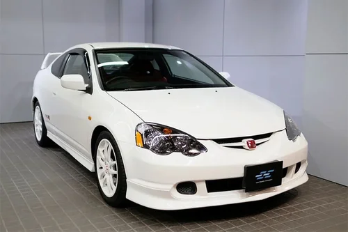 Championship White 2002 Honda Integra DC5 Type R For Sale In Hong Kong championship-white-2002-honda-integra-dc5-type-r-for-sale-in-hong-kong