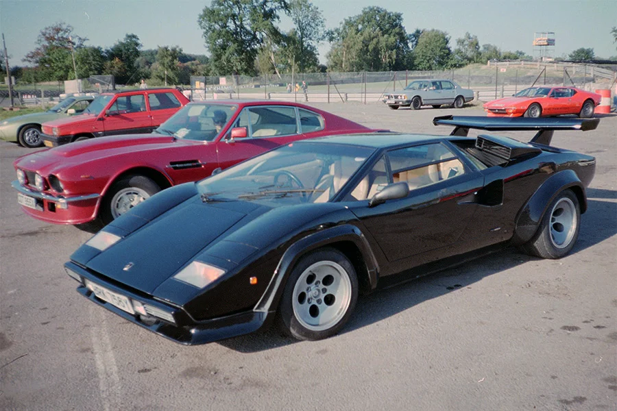 Car Spotting: Cadwell Park Track Day 1986
