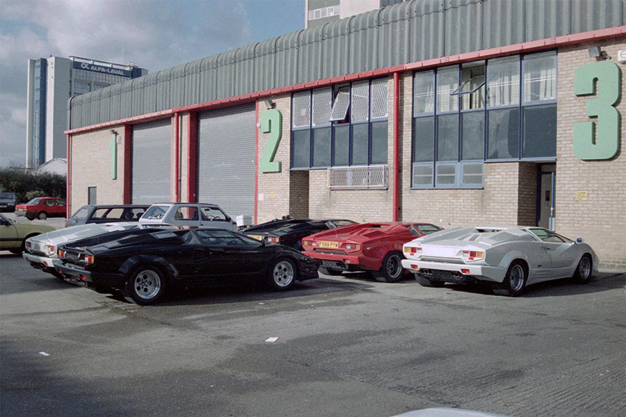 Car Spotting: Portman Lamborghini 1990 Part 1
