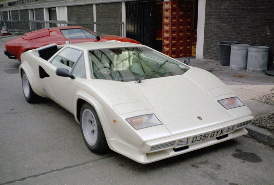 Arriba 83+ imagen lamborghini bianco perla