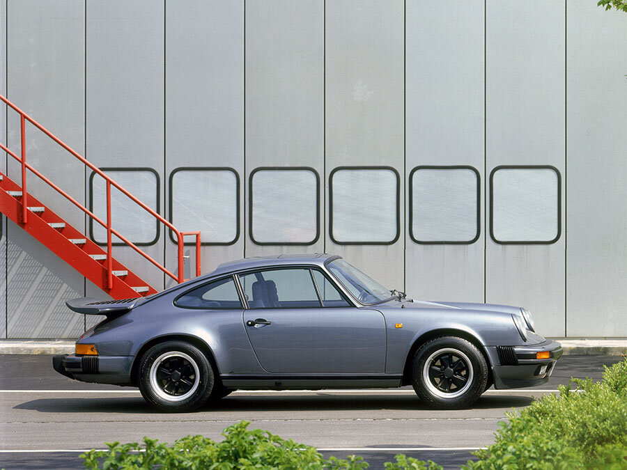 1986 Porsche 911 Front Left Wing