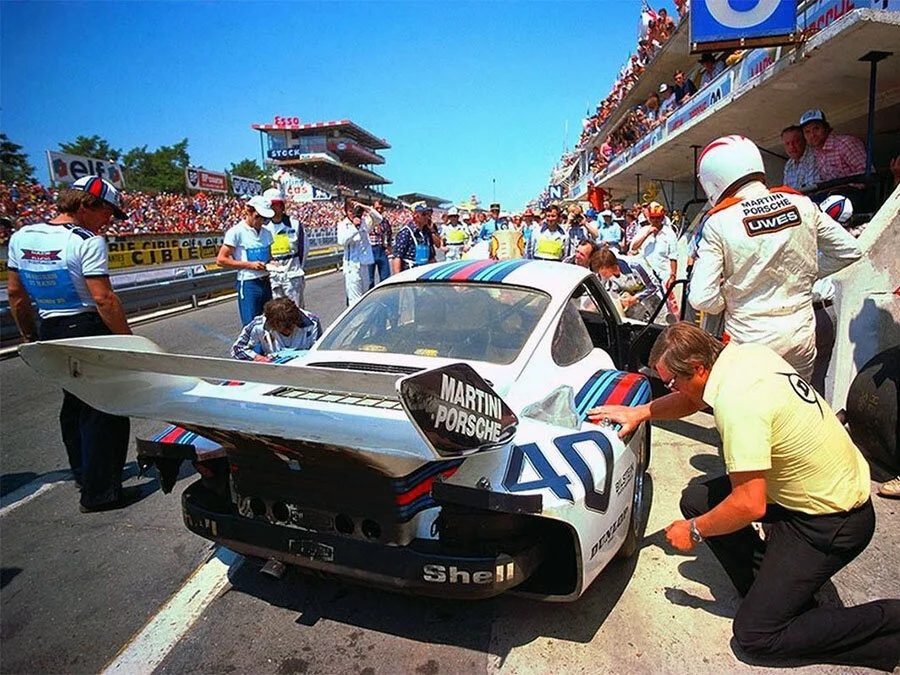 Porsche 935 / 76 Werks Guide — Supercar Nostalgia