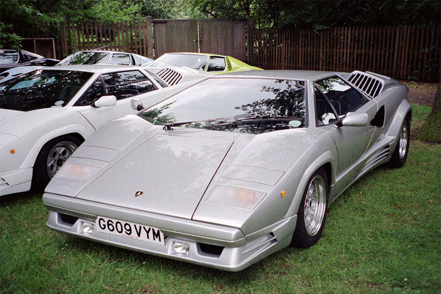 Car Spotting: Lamborghini Owners Club 1990 — Supercar Nostalgia