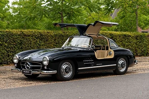 One to Buy: ex-Count Philipp Constantin von Berckheim 1955 Mercedes W198 300 SL Gullwing