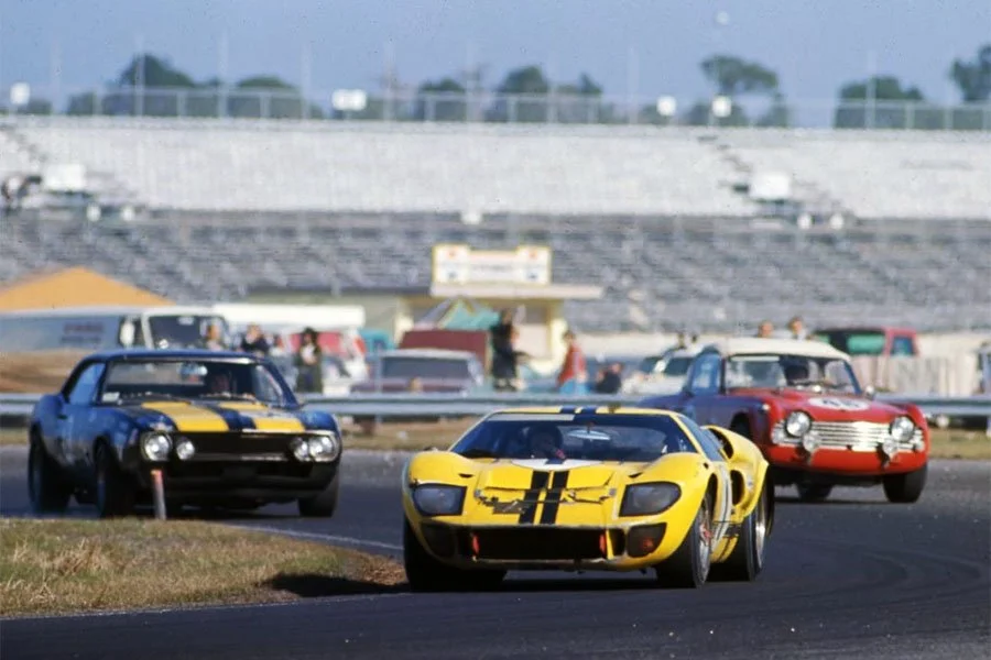 Guide: Ford GT40 Mk2 & Mk2B / 67 - a Historical & Technical Appraisal