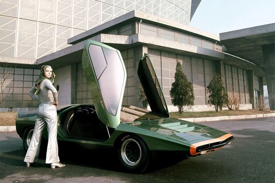 Guide: Alfa Romeo Tipo 33 Stradale Bertone Carabo - a Historical & Technical Appraisal