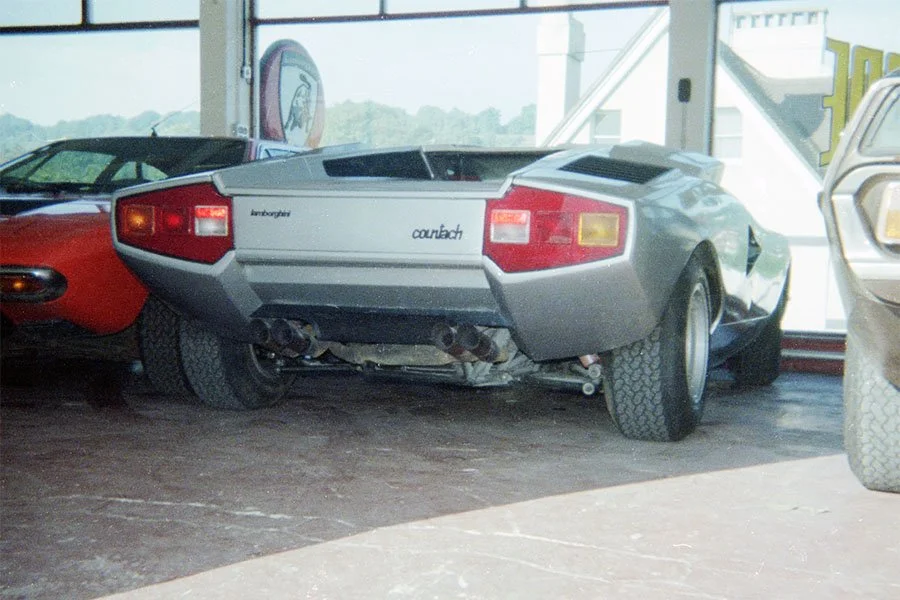 VIN: Lamborghini Countach LP400 chassis 1120074