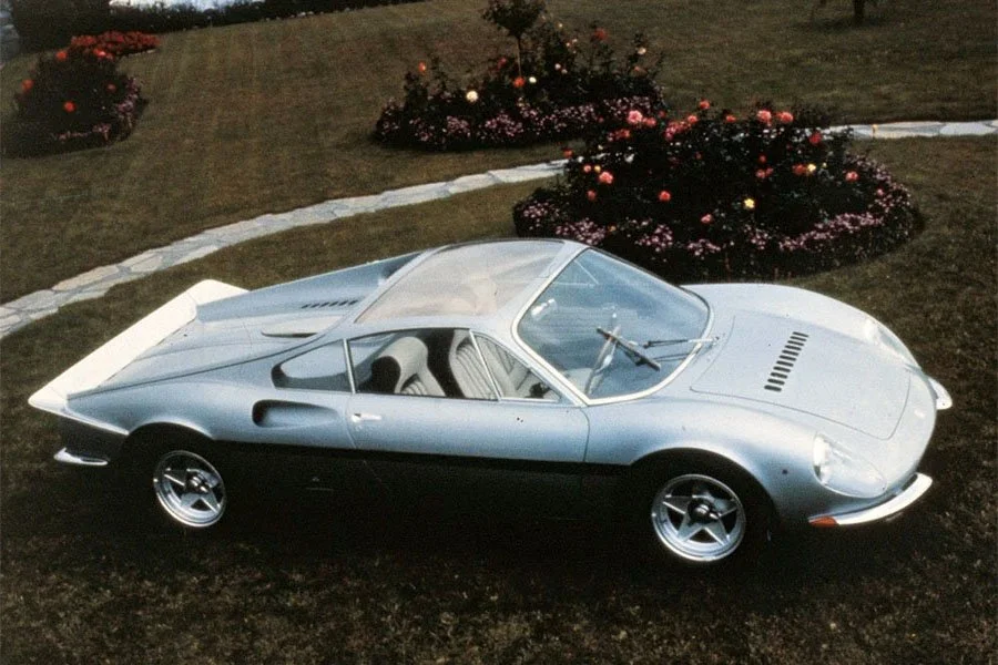 VIN: the Gianni Agnelli / John Mecom Jr. Ferrari 365 P Tre-Posti chassis 8815