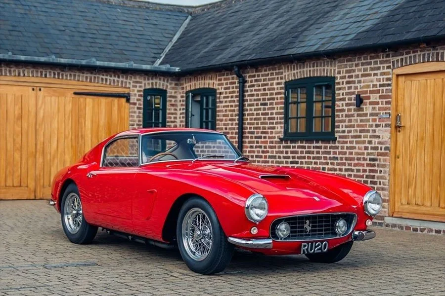 Photo 8 - Ferrari 250 GT Berlinetta SWB grise vue avant gauche - Rétromobile 2016 : les 20 plus belles voitures du salon en images