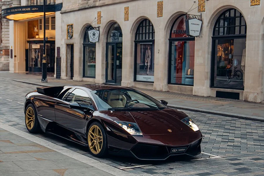 One to Buy: Manual No Wing 2010 Lamborghini Murcielago LP670-4 SV