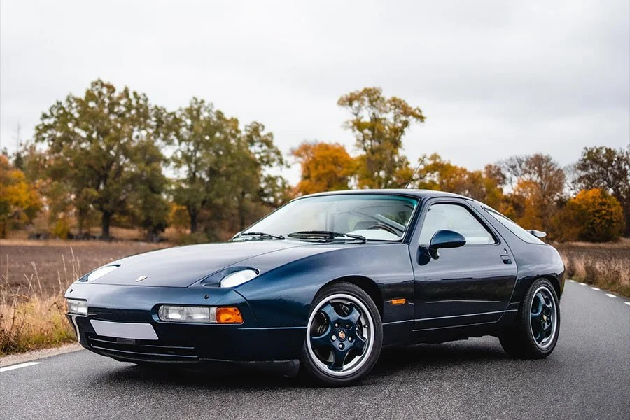 One to Buy: 59,000km Exclusive-optioned Amazon Green Pearl 1992 Porsche 928 GTS