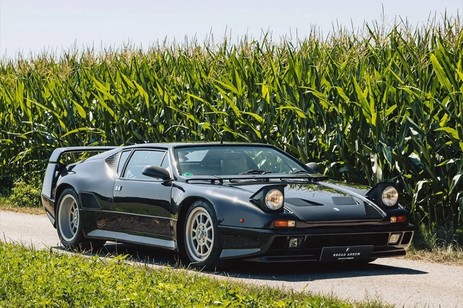One to Buy: 25,000km Nero Met. 1991 De Tomaso Pantera SI