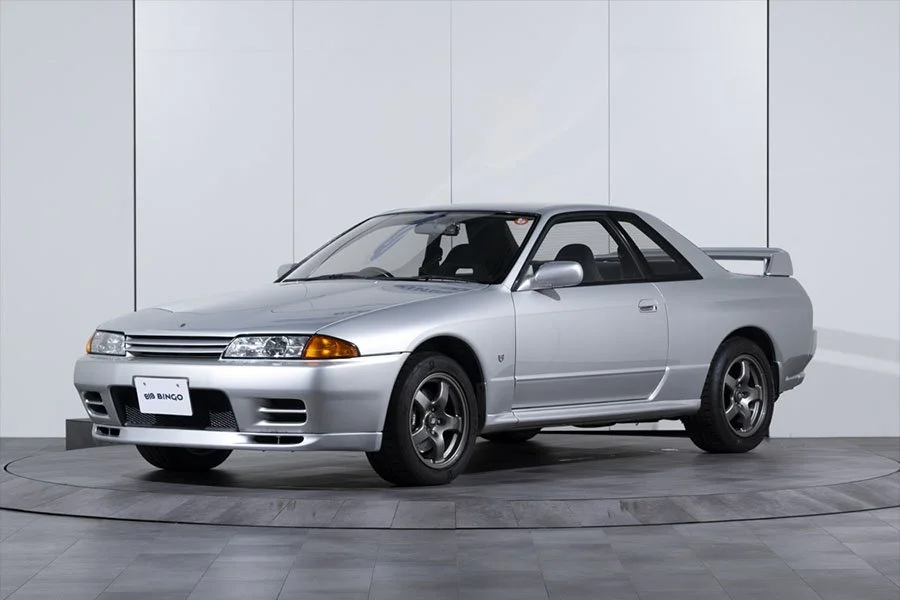 One to Buy: 32,000km Spark Silver Metallic 1994 Nissan R32 Skyline GT-R