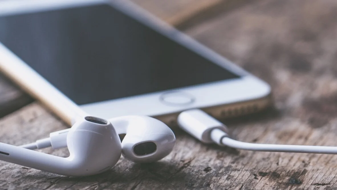The Importance of Captioning on Social Media