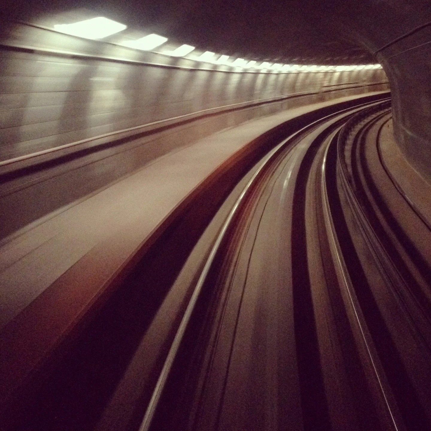 tunnel.jpg