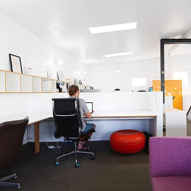 The ideal hot desk scenario for a short term solution to your work space and office needs. Contact us for our 10 day per month package. .
.
#hotdesk #studio #space #desk #australiast #camperdown #newtown