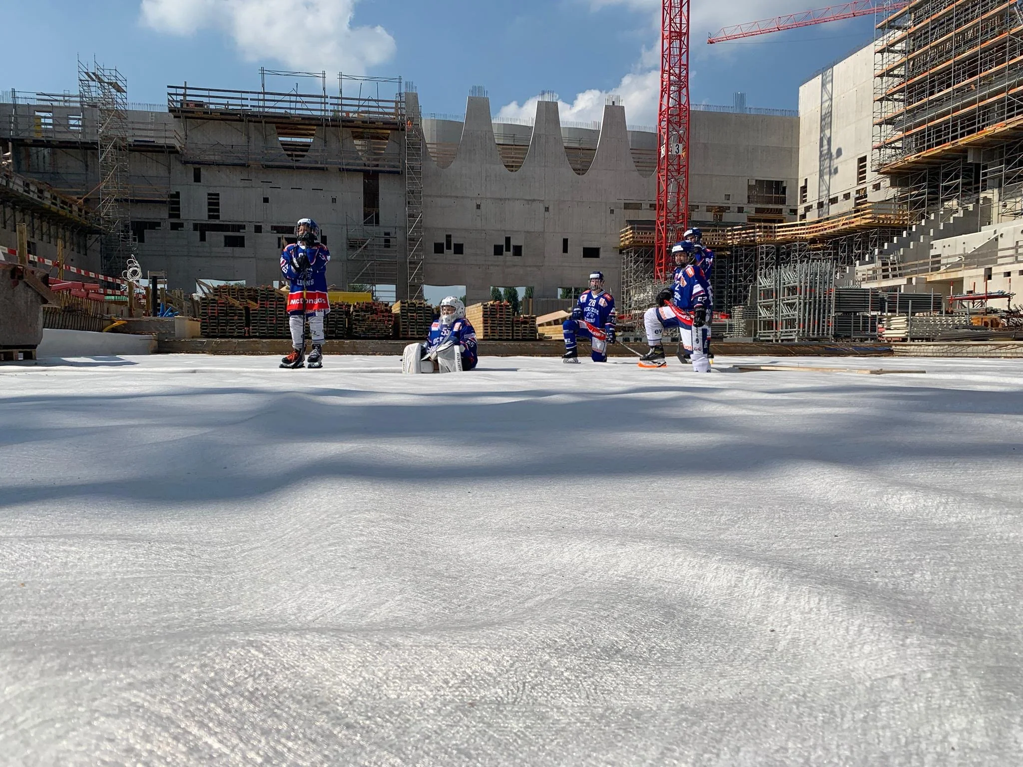 Buch--Swiss-Life-Arena-Einblicke-7.jpeg