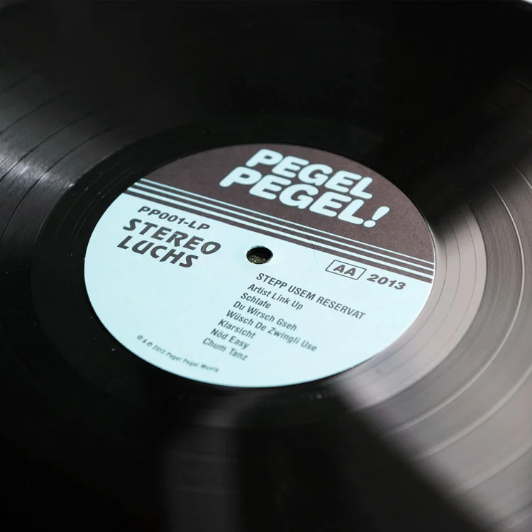 Merch-LP-RESERVAT-06.jpg