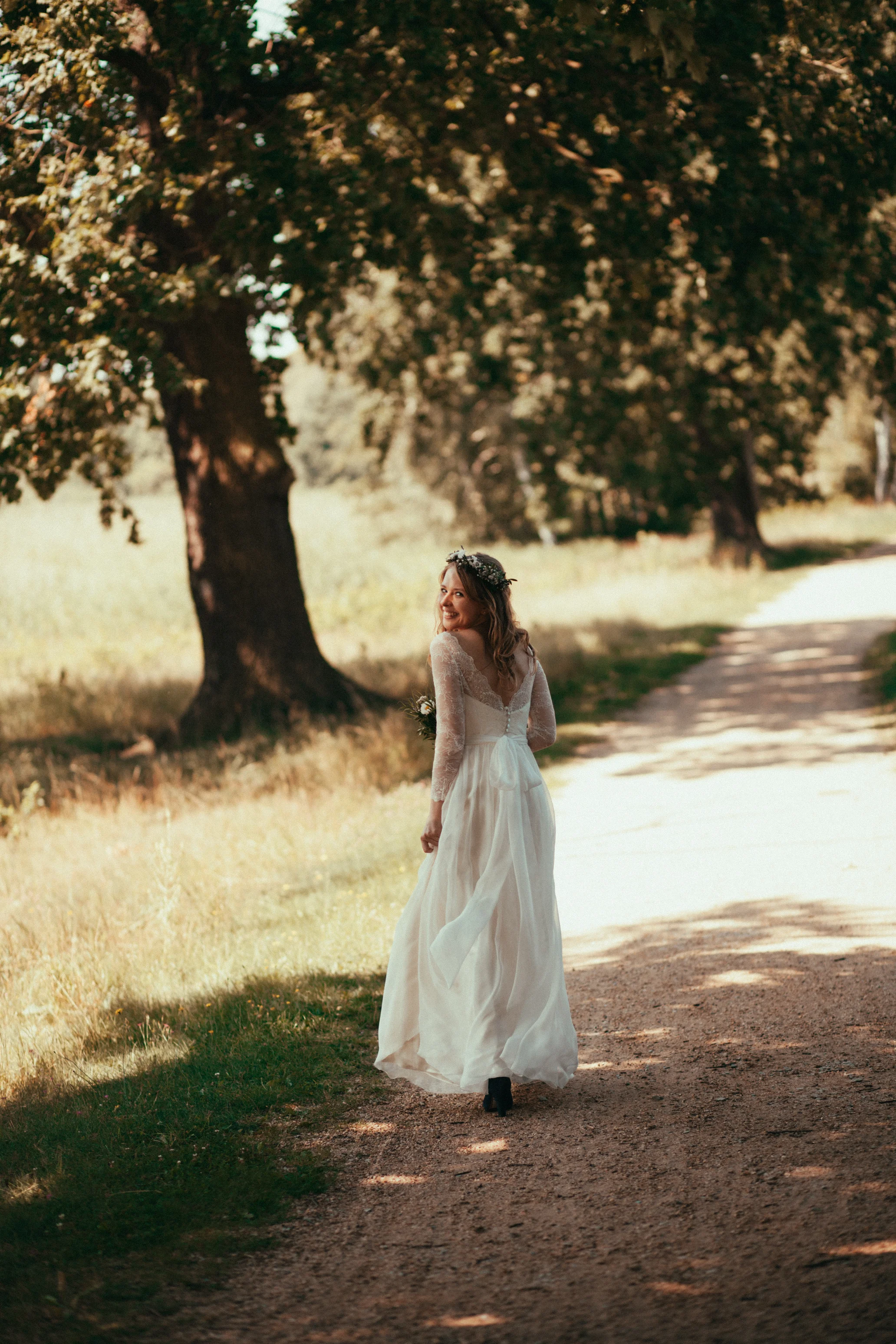 0058 - Dressed in White - Hochzeitsfotograf Berlin.jpg