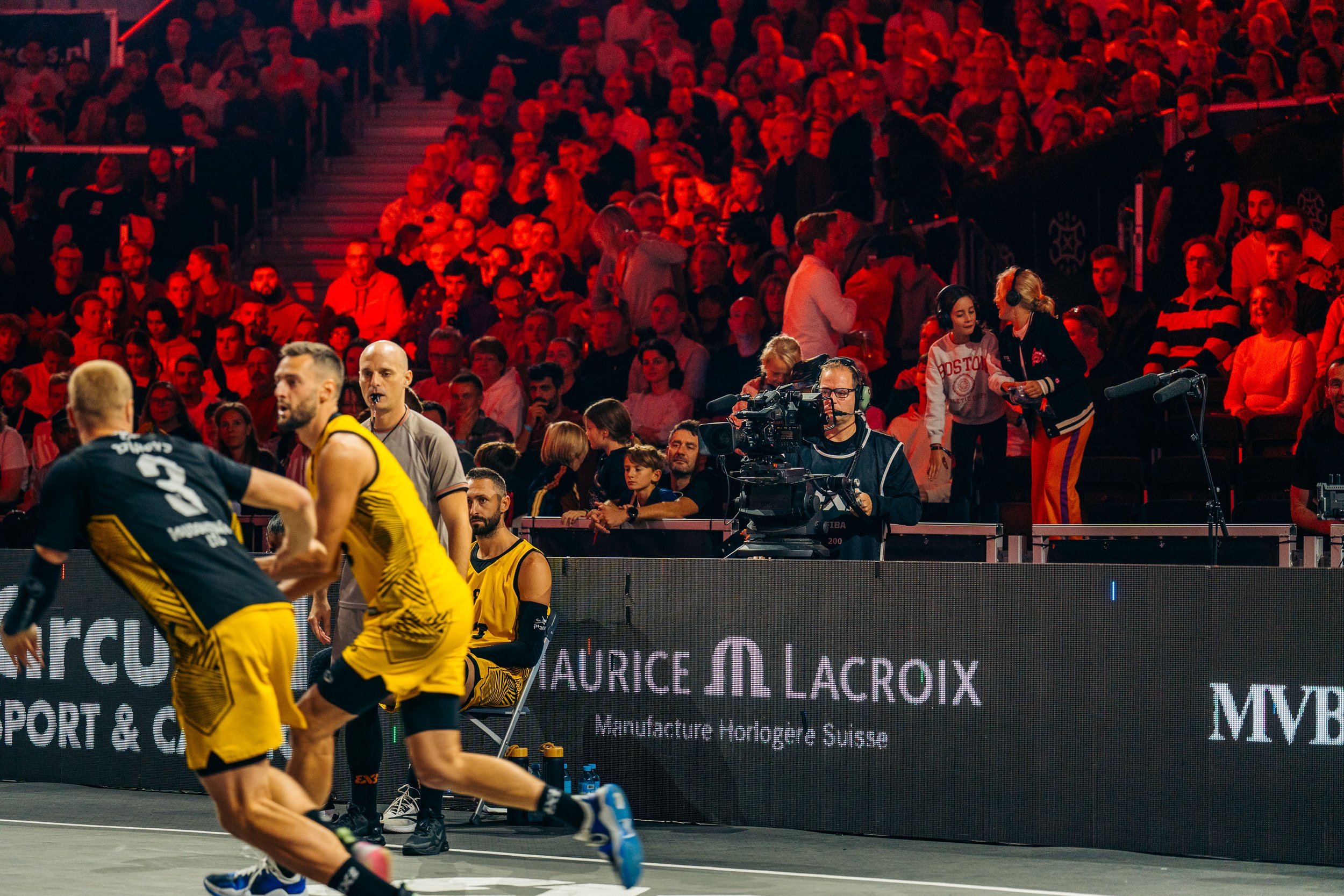 20241013_3x3WORLDTOUR_PhotographerEmmaPot_7VI05020_Lowress.jpg