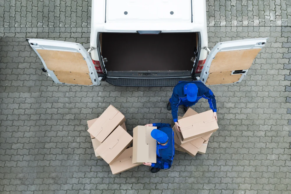 2-Man-Delivery-Team-1.jpg