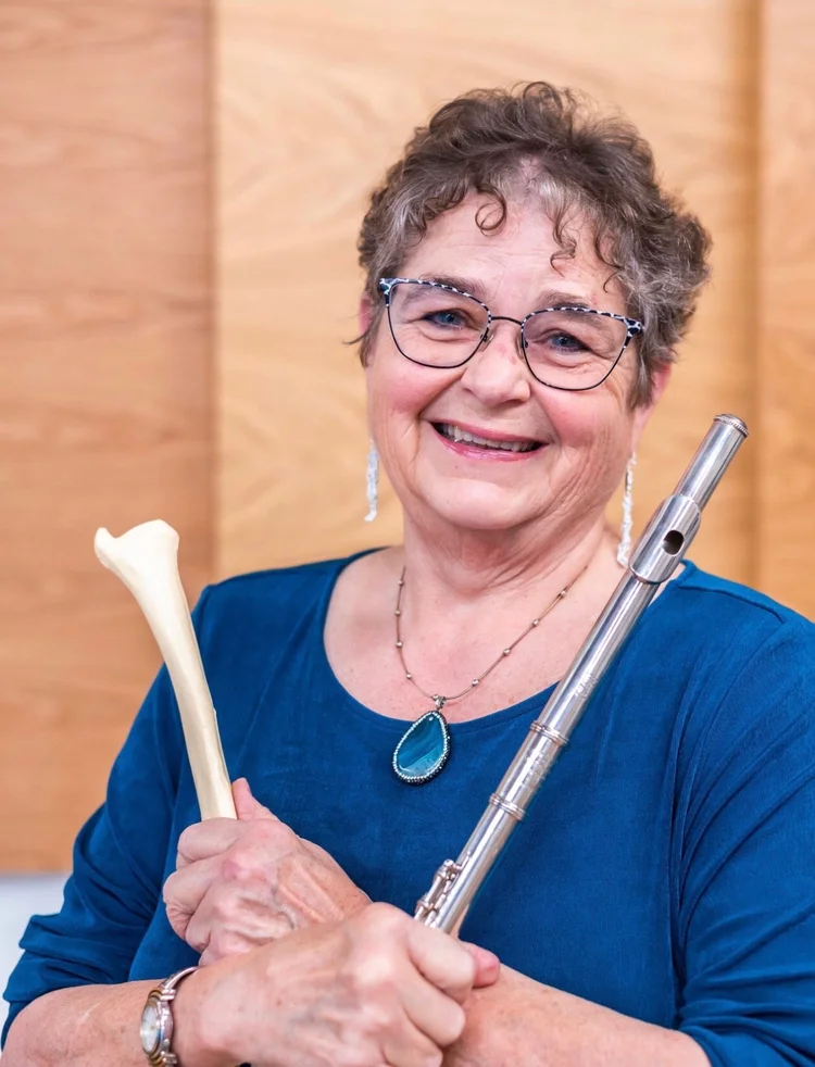 Dr Lea Pearson