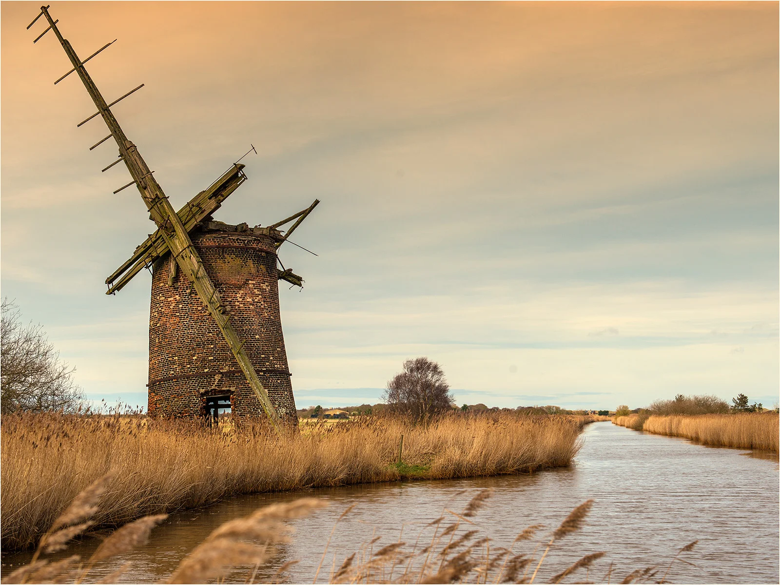 DEVIL'S MILL - Aart van Deutekom