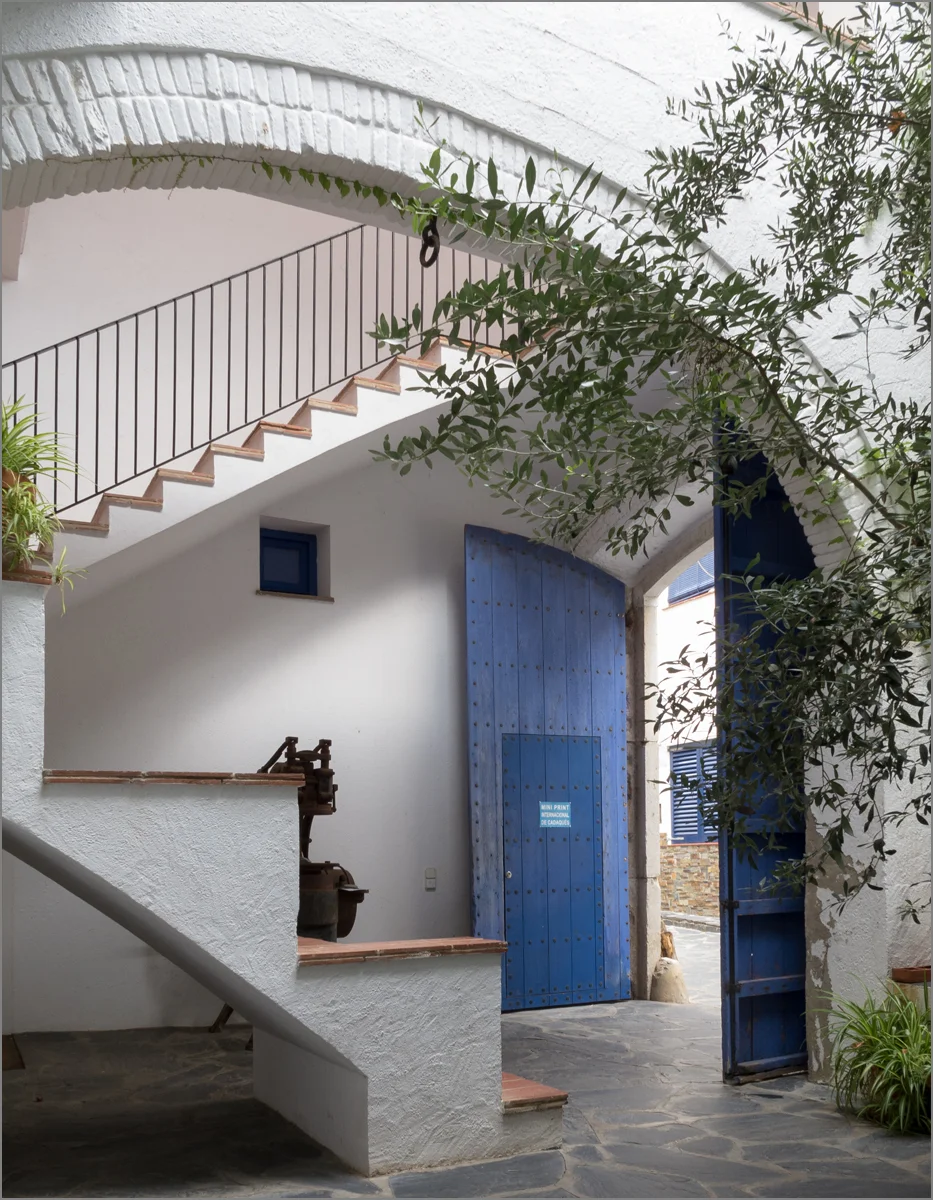 COURTYARD - Annettte McIntosh