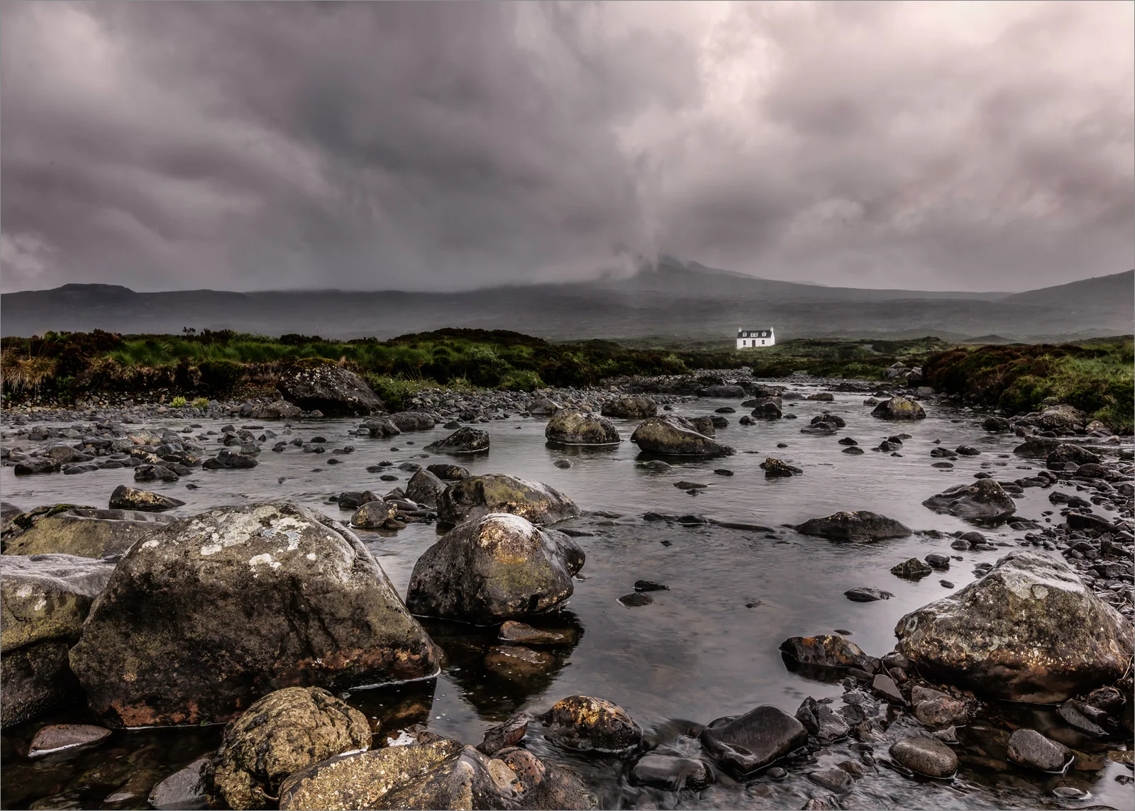ALT DERG COTTAGE, ISLE OF SKYE - Maurice Young
