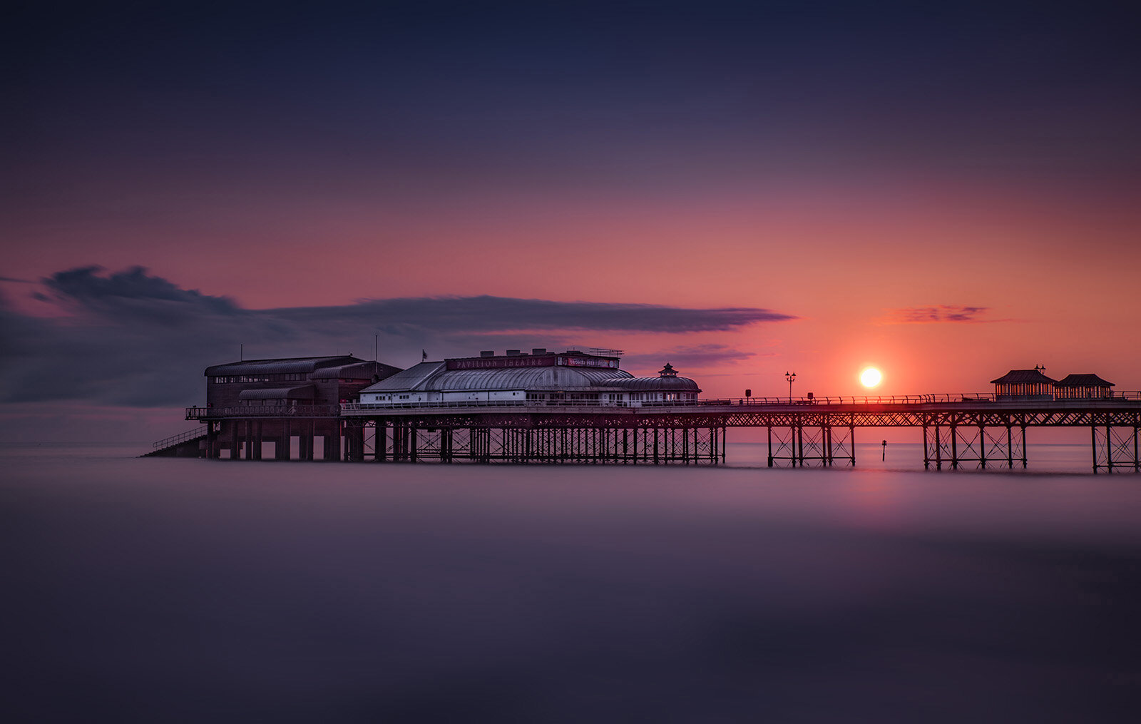 CROMER SUNRISE - Neil Hall (9.5)