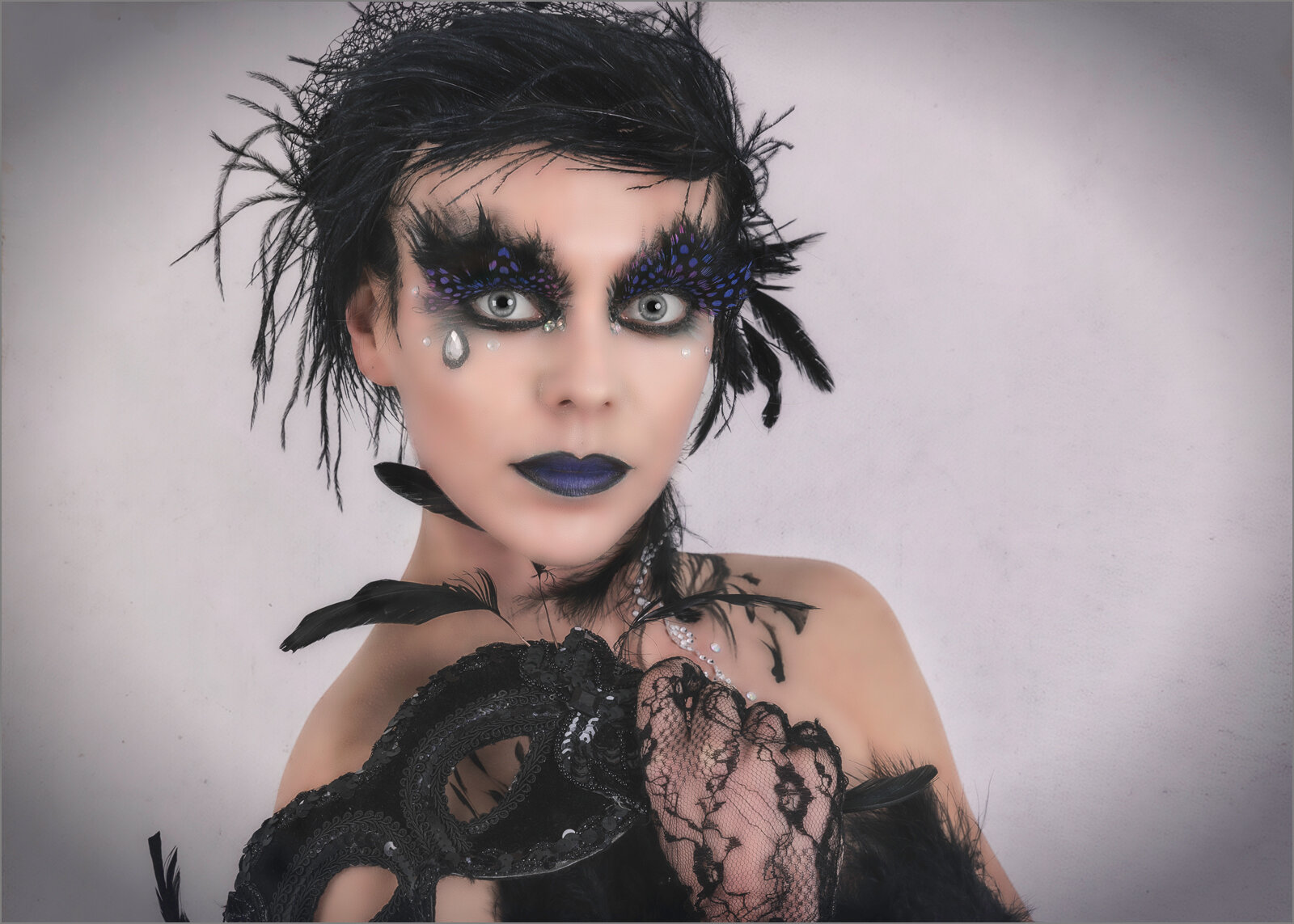 BLACK SWAN - Maurice Young (Best print in Class One)