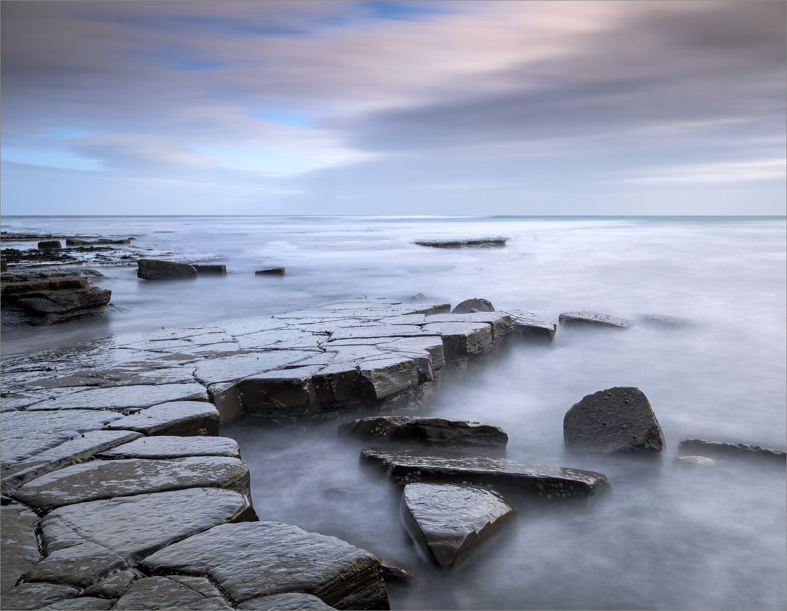 CLAVELL'S LEDGE AT KIMMERIDGE - Maurice Young
