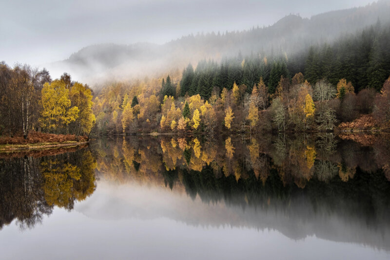 MISTY AUTUMN SUNRISE ON LOCH TUMMEL