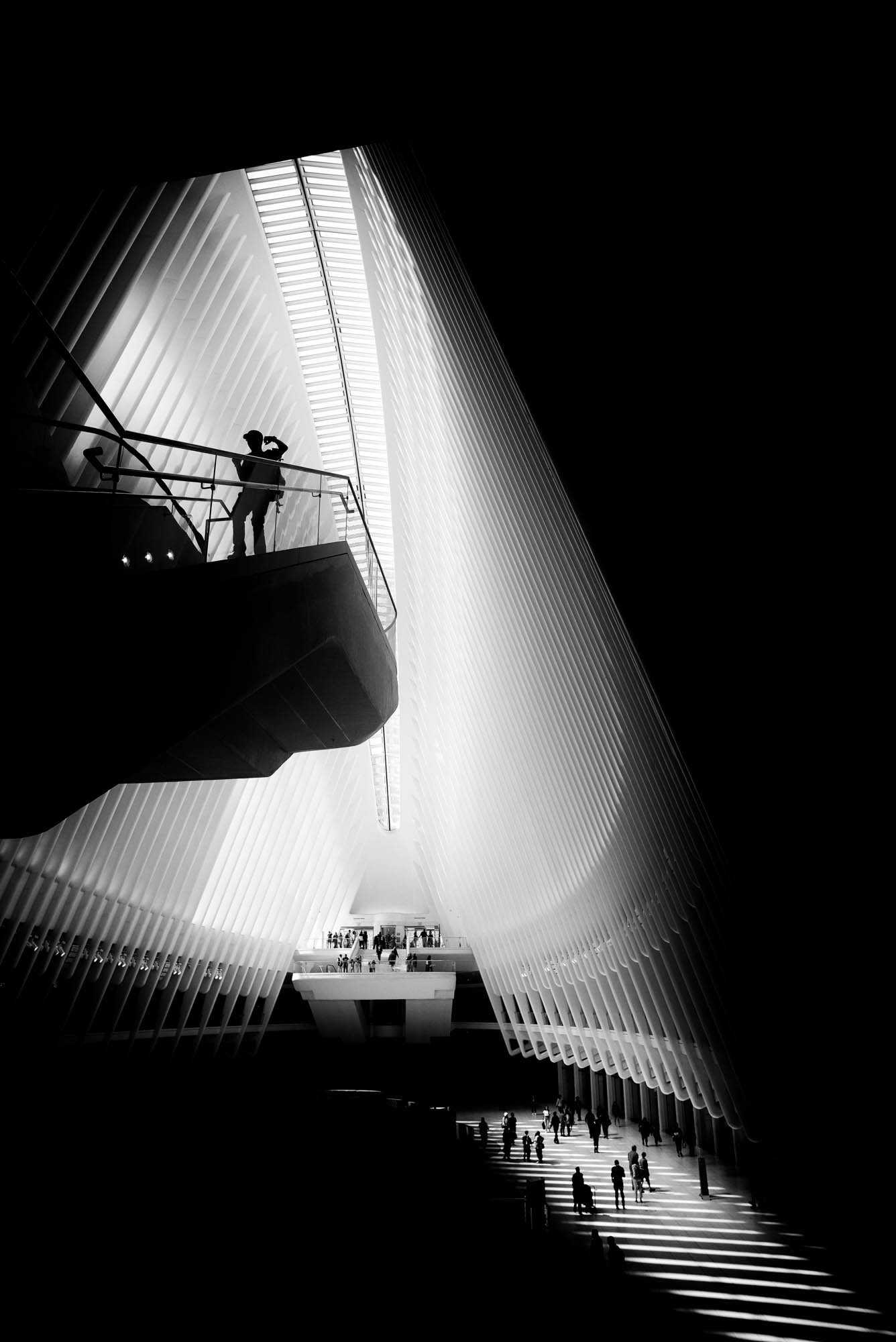  May 7th 2019:  Picture taken inside the Oculus in downtown, New York City, USA. Picture by Phil PenmanWWW.PHILPENMAN.COMEmail: studio@philpenman.com                                                                   Cellphone: 917 496 1644 