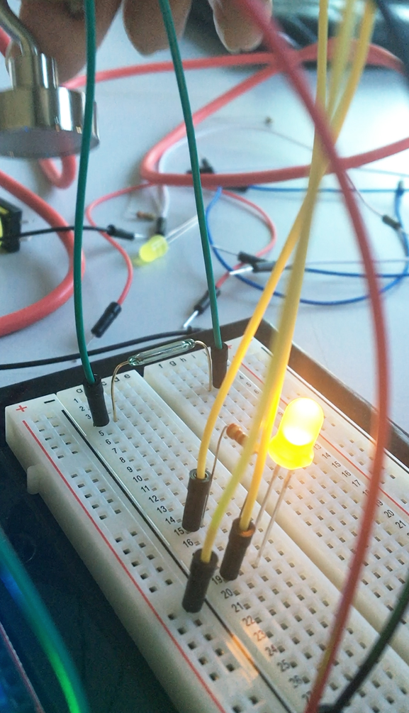 In this project we learned how to programme an arduino.