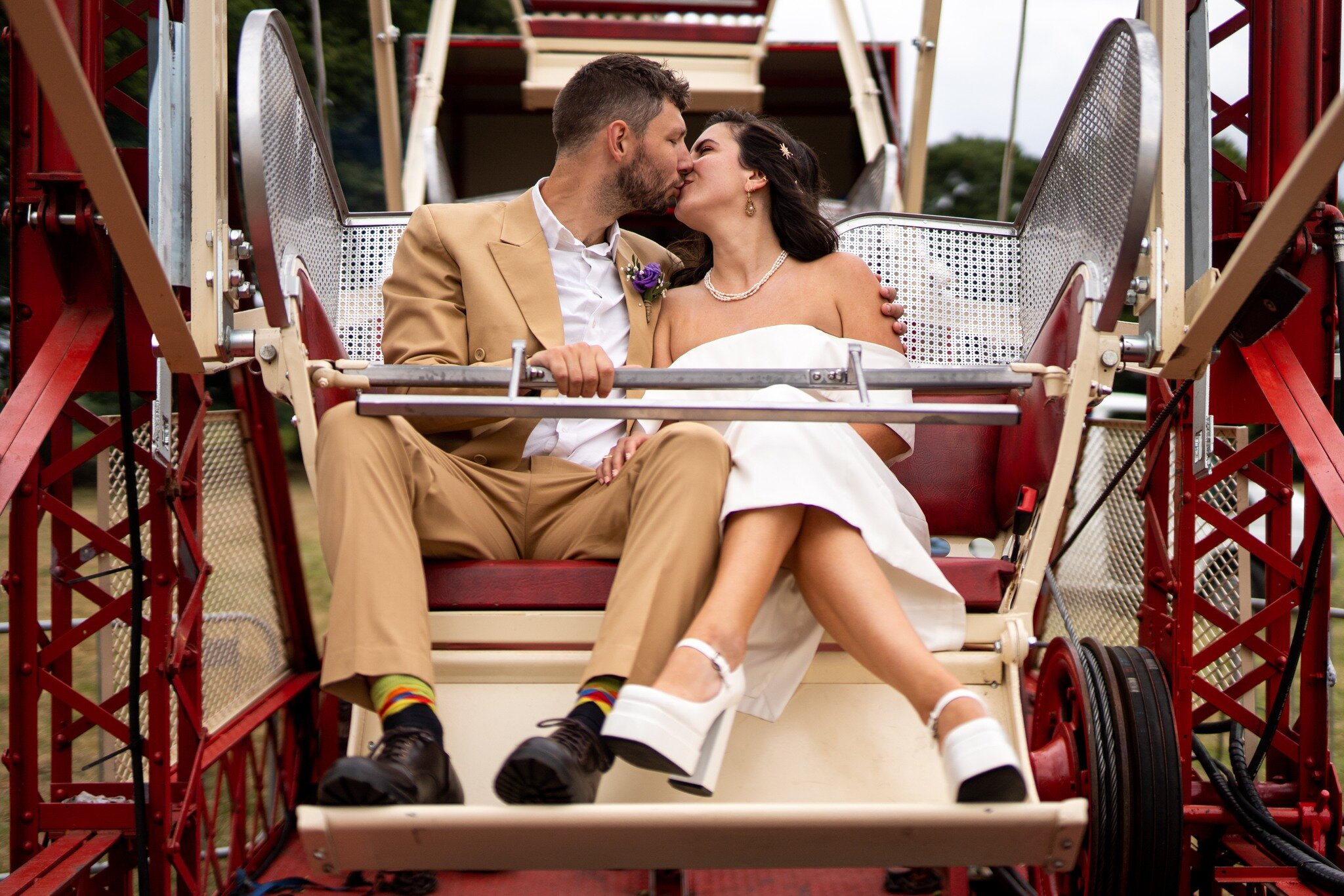Did someone say 'Wedding with a Ferris wheel' ... darn straight they did! 

#UniqueWeddings #ukweddingphotography #shesaidyess #weddingmoments #realweddings #hesaidyes  #shesaidyes #shropshireweddingphotography #shrewsburyweddingphotographer #Shropsh