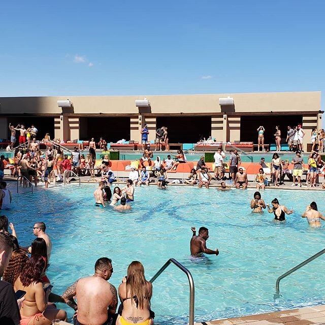 'Evidence of a good weekend is no memory of it and few postable pics'.. and how was your MDW?
.
.
.
#mdw #hq2 #ac #summer