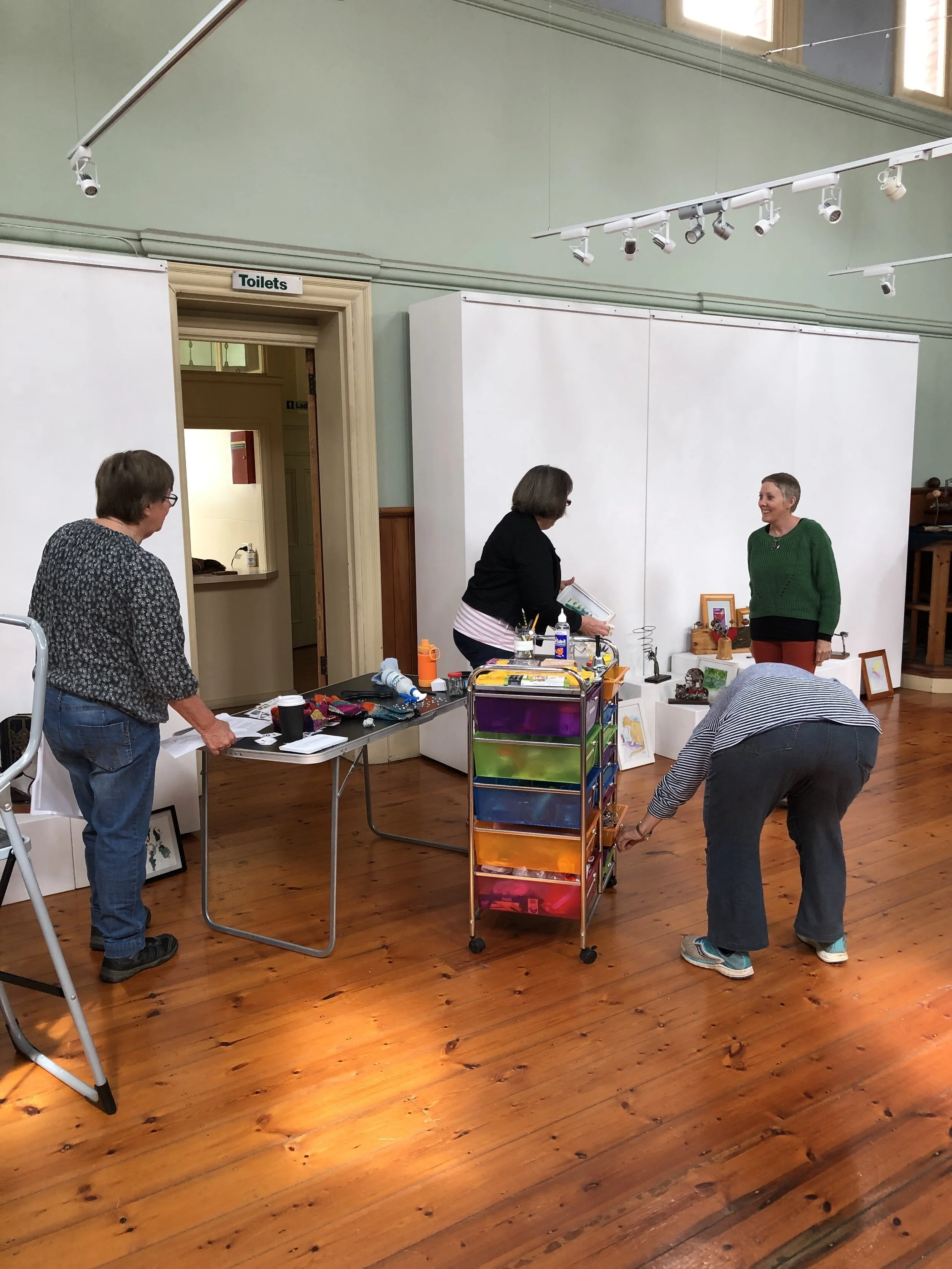 Hanging Day - 26th September 2019