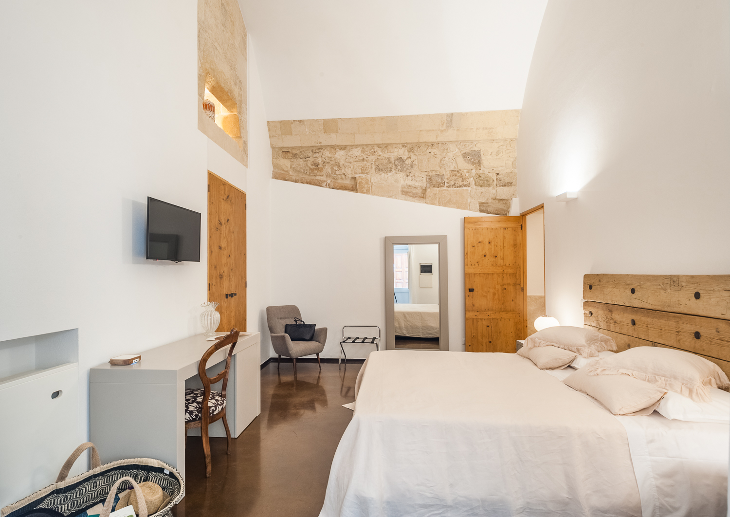 Rooms Vico Dei Bolognesi Per Palazzo Personè Bistrot Rooms Vico Dei Bolognesi Per Palazzo, What Size Is 2 King Single Beds Put Together