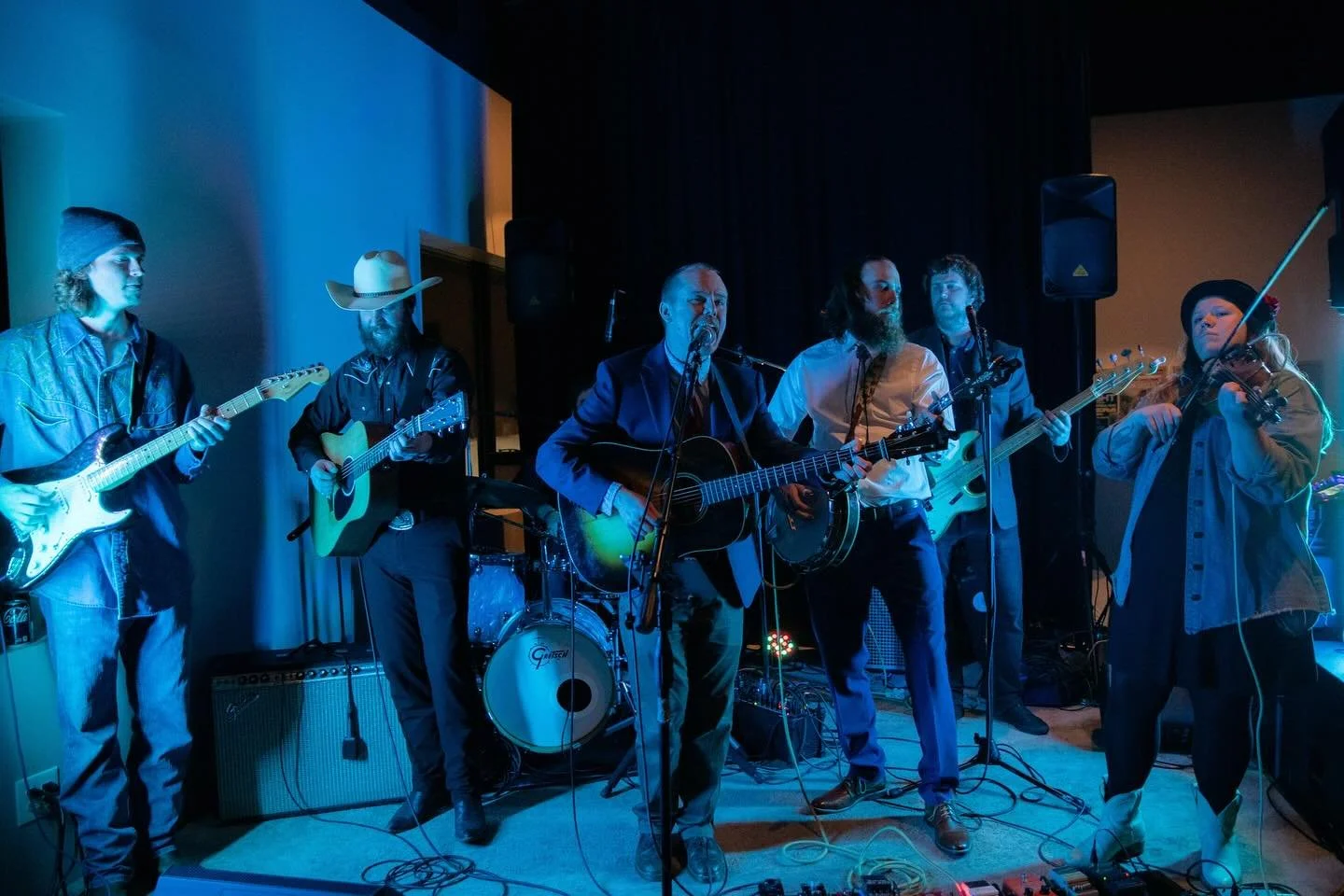 Did somebody say Cold Beer &amp; Country Music?? Perfect! The Ryan Keith Band featuring the very talented @ajandamigos and @davezelonka are on stage at @phermbrewing tonight! 
Y&rsquo;all come on out and Brew Scoot&rsquo;n Boogie with us 🍻 🕺 🤠 
&b