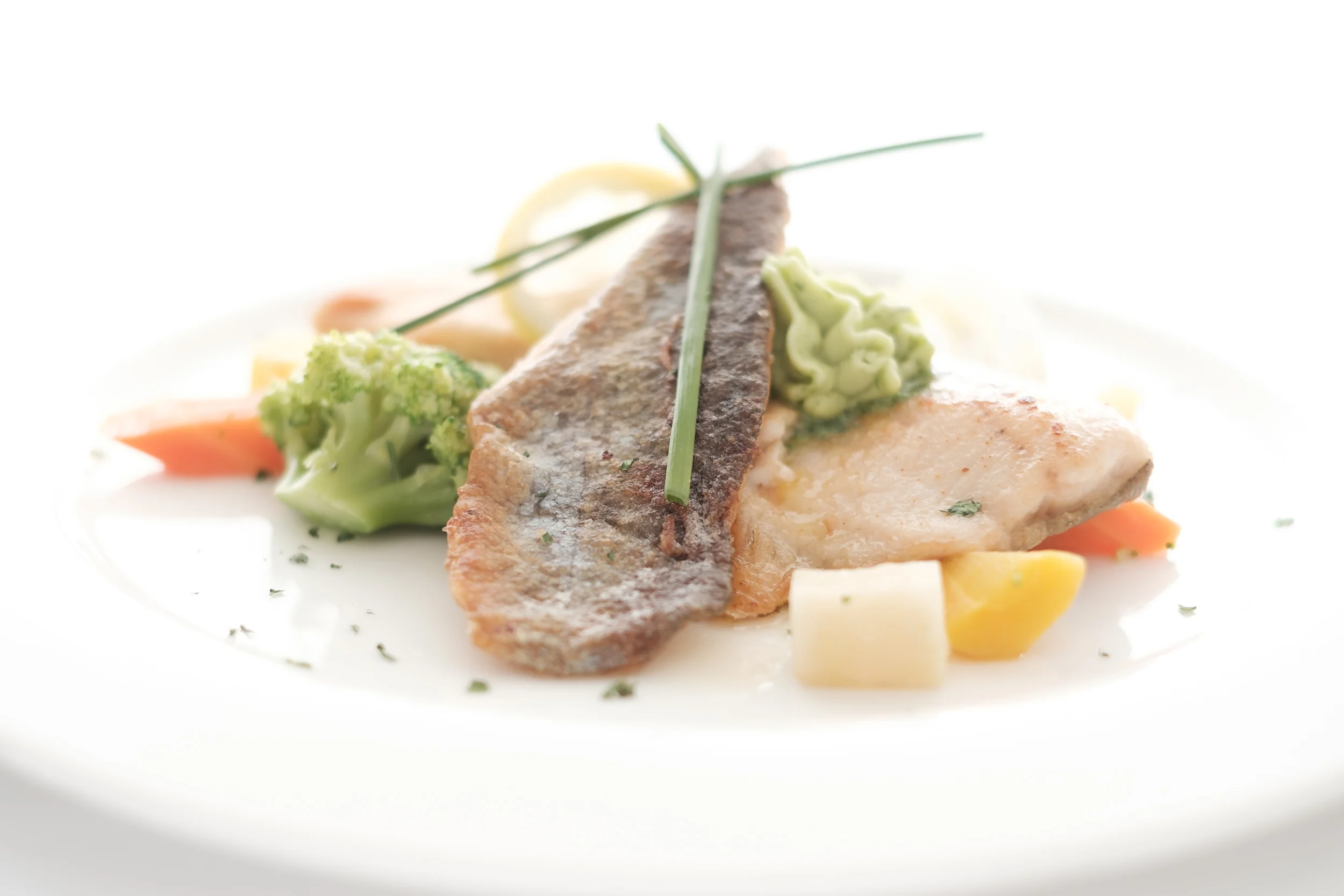 Forellenfilet gebraten mit frischen Kräutern